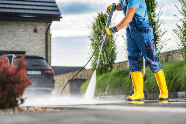 Best Pool Deck Cleaning  in Marlin, TX
